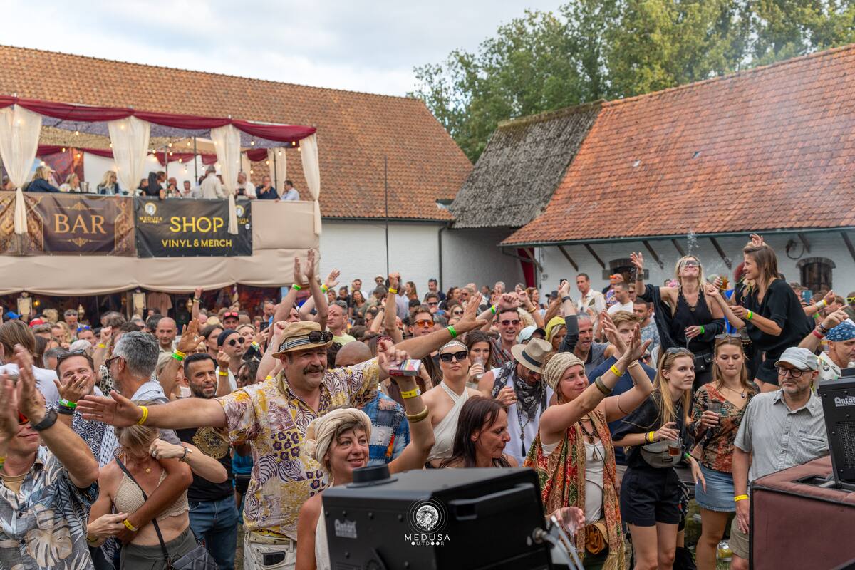 Crowd with hands up at Medusa Outdoor closing edition